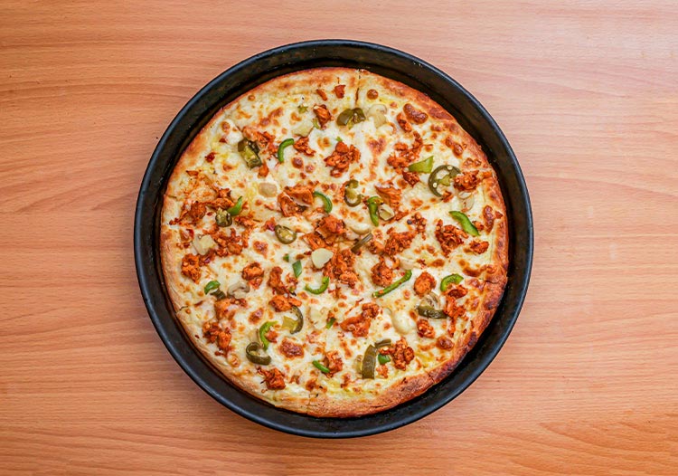 Spicy Chicken Pizza at Craveables Cafe