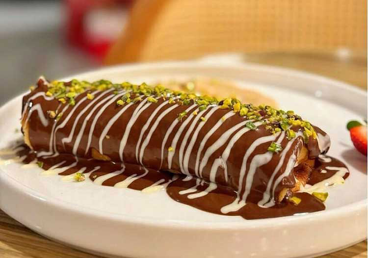 Pistachio Crepe Roll Restaurant