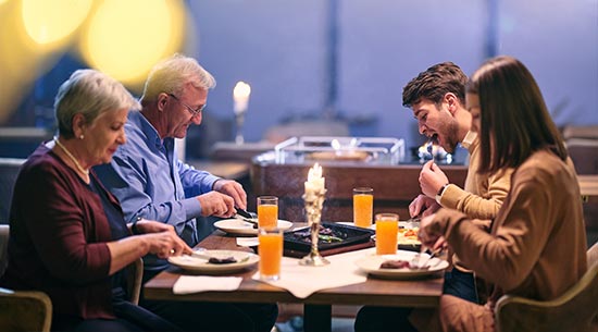 Come and Have a Great Dining Experience at Craveables Cafe